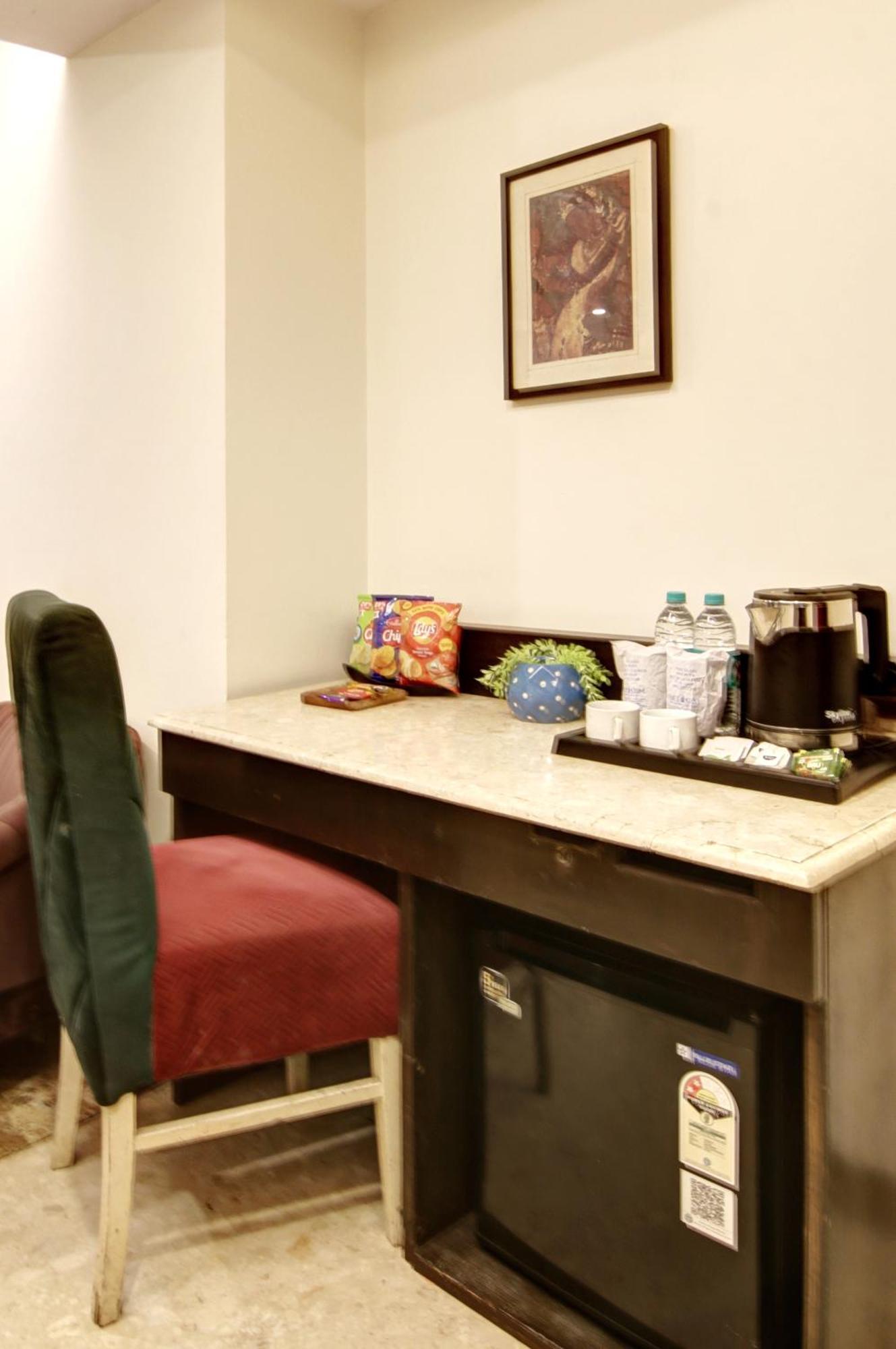 Hotel Wk Comfort - Near White Clove New Delhi Bagian luar foto