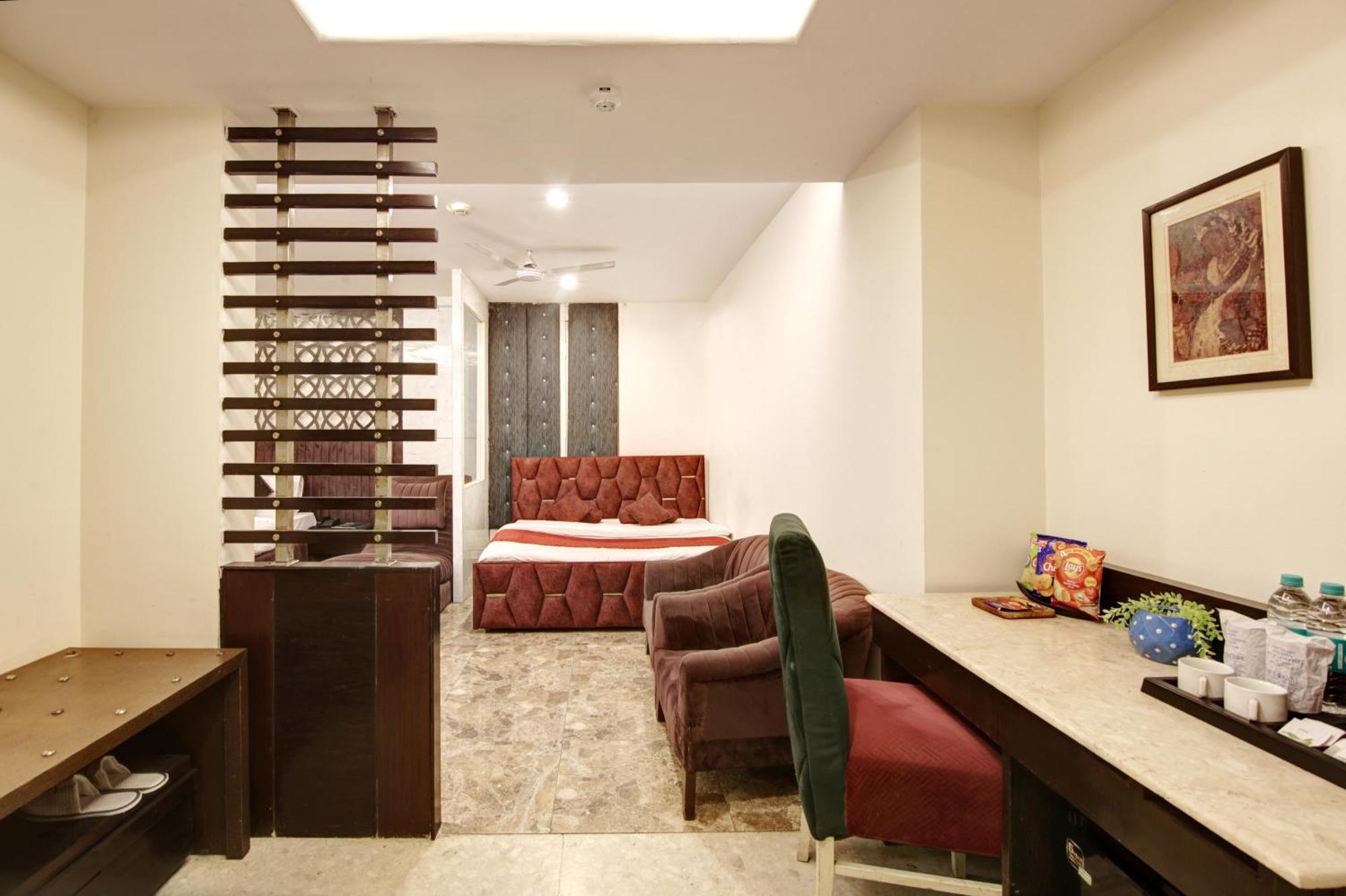 Hotel Wk Comfort - Near White Clove New Delhi Bagian luar foto