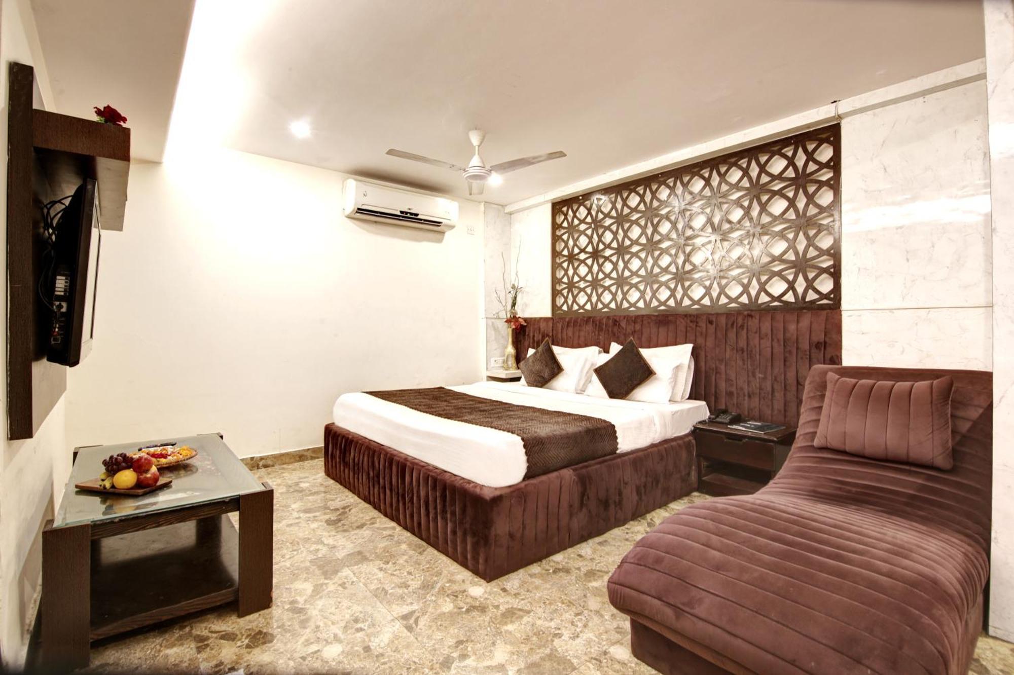 Hotel Wk Comfort - Near White Clove New Delhi Bagian luar foto