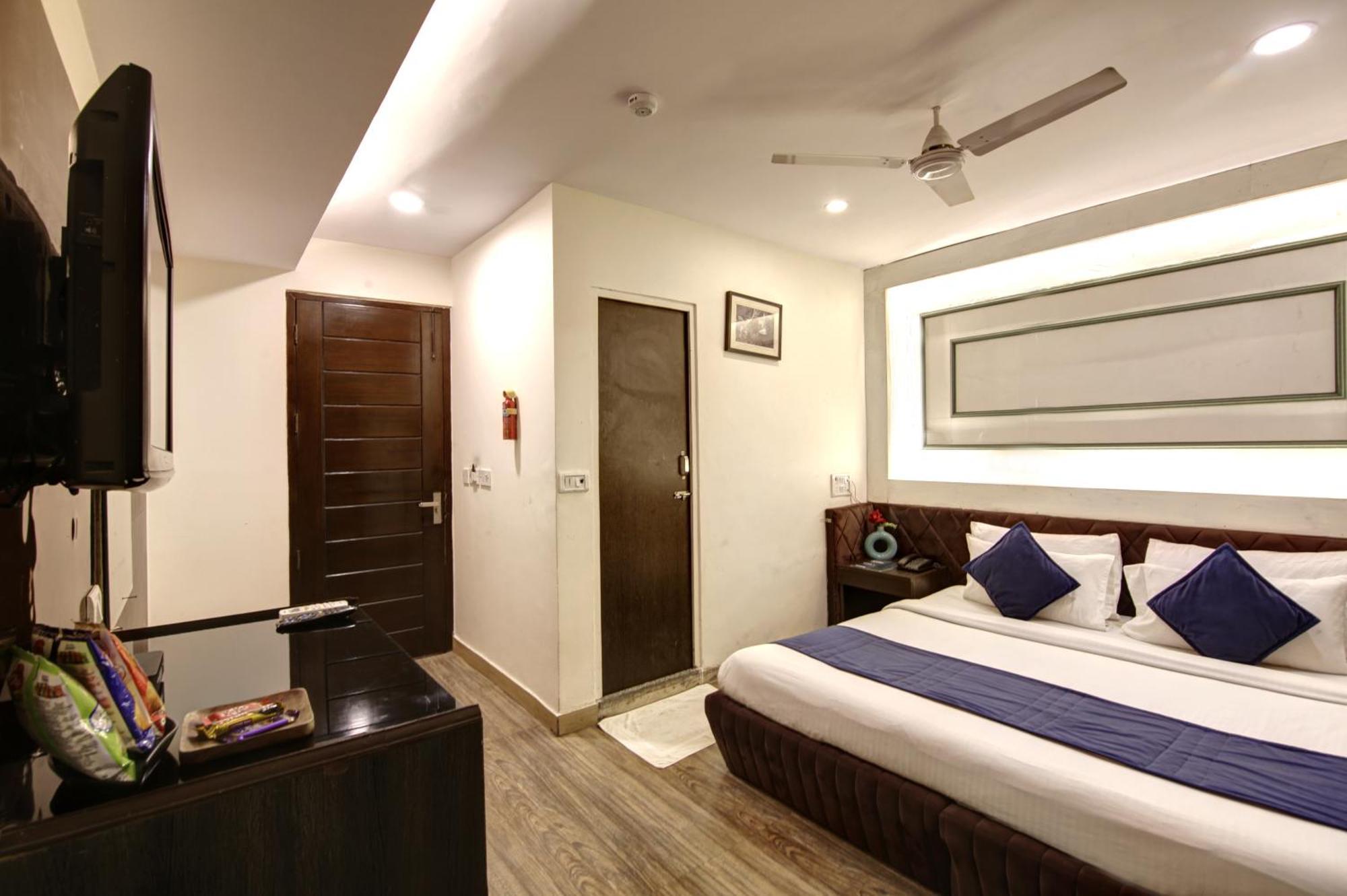 Hotel Wk Comfort - Near White Clove New Delhi Bagian luar foto