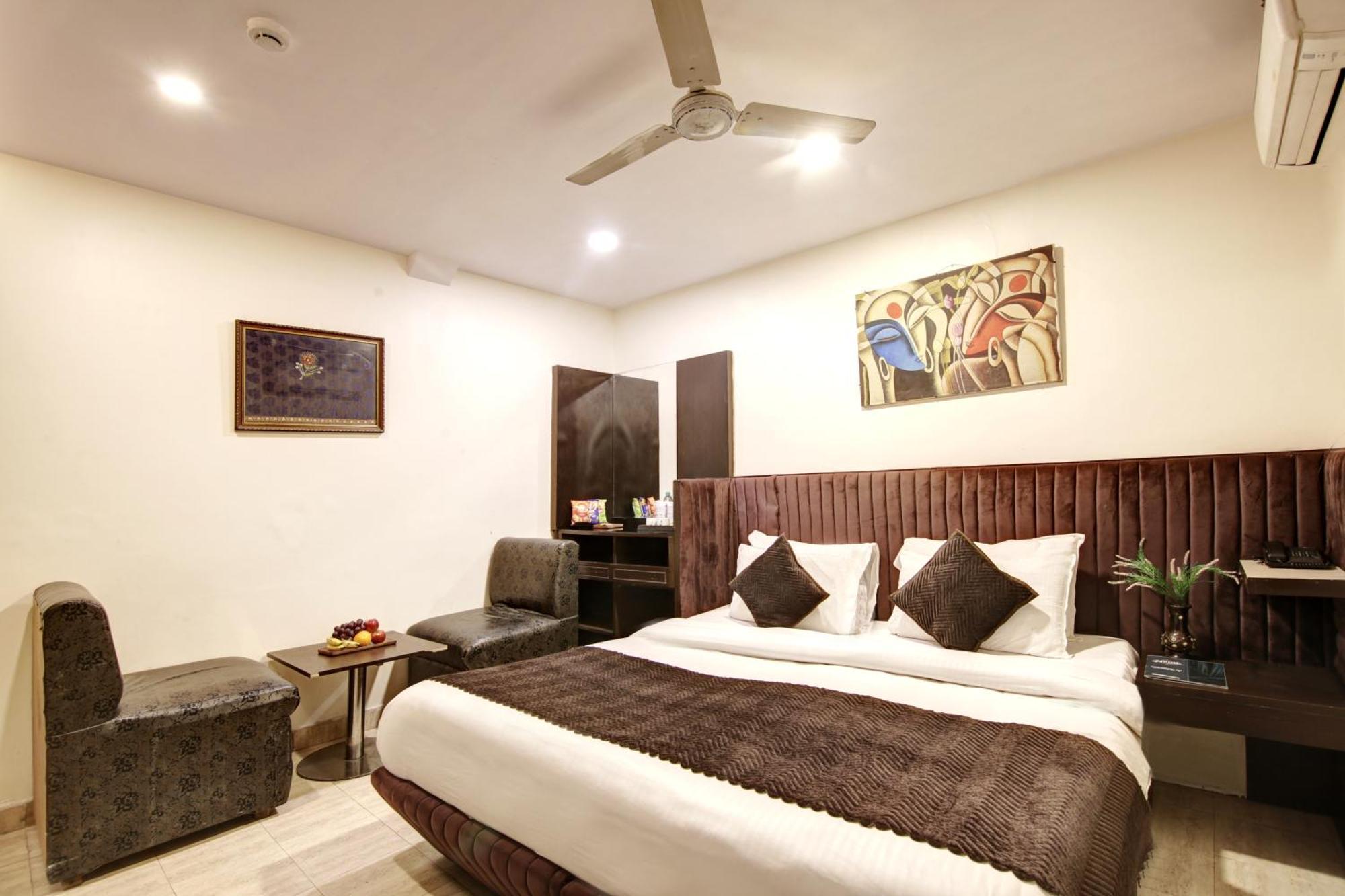 Hotel Wk Comfort - Near White Clove New Delhi Bagian luar foto